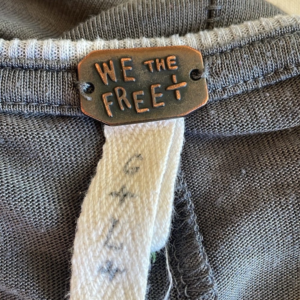 EUC We The Free/ FP Grey Camo Tee L - Picture 7 of 7